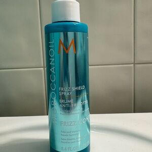 NWT Moroccanoil Frizz Control Spray